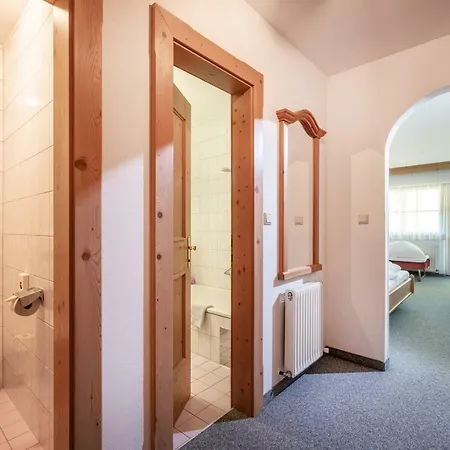 Otel Garni Hanslerhof 